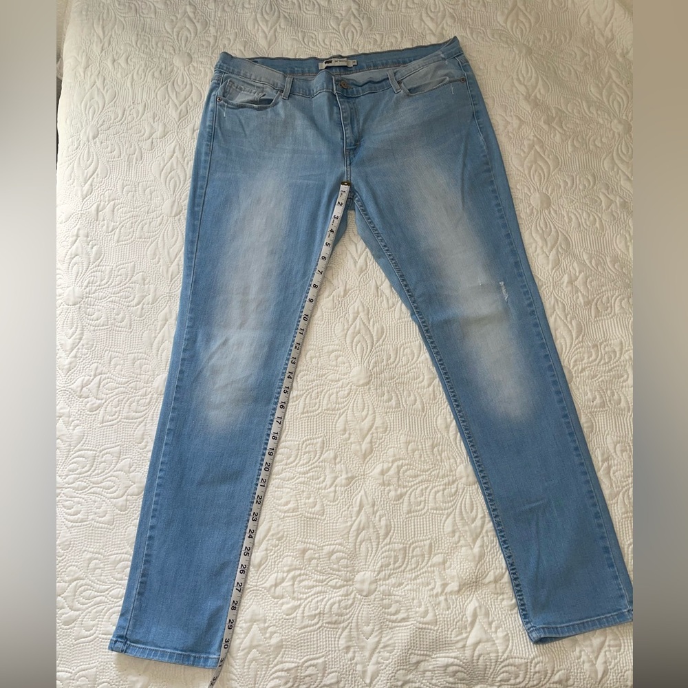 Women Levi Jeans 524 skinny